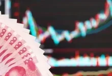 大涨超300点！人民币对美元即期汇率盘中升破7.15关口-程序员中文网