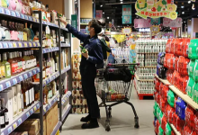 国家统计局:8月份社会消费品零售总额39668亿元 同比增长3.4%-程序员中文网